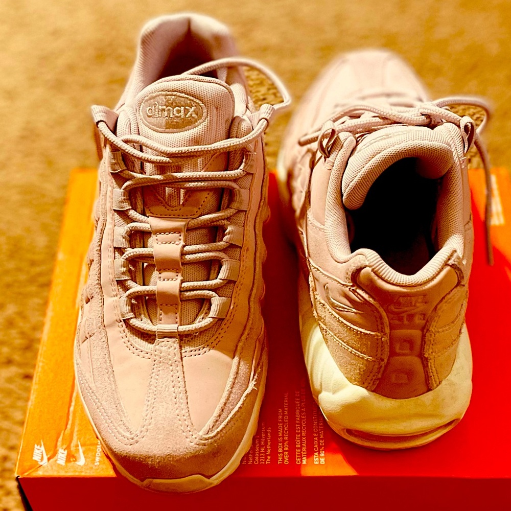 Women’s Nike Airmax ‘95